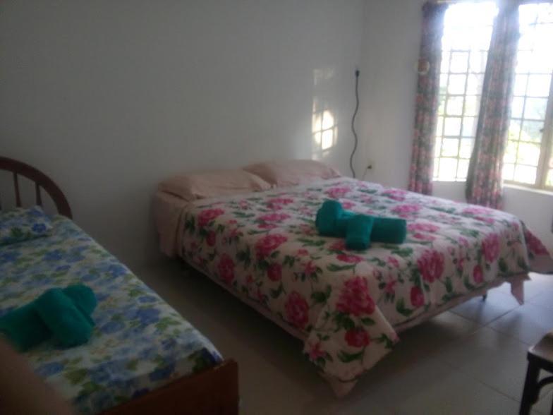 Hostel Sitio Girassol Caconde Zewnętrze zdjęcie